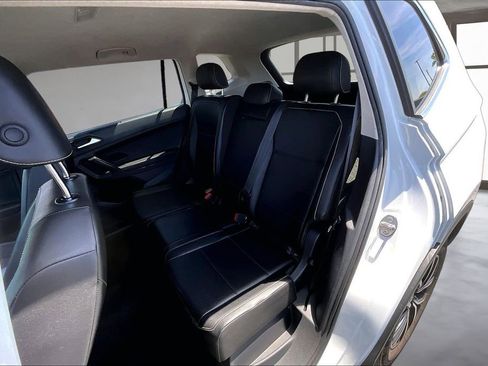 Used 2021 Volkswagen Tiguan SE AWD/4WD image 26