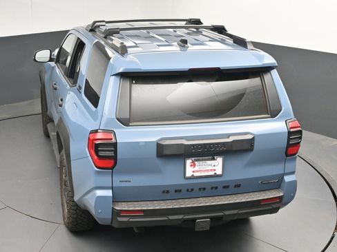 Used 2025 Toyota 4Runner TRD Off-Road image 36