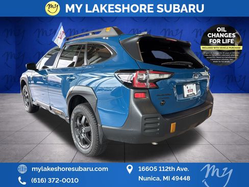 Certified 2025 Subaru Outback Wilderness AWD/4WD image 9