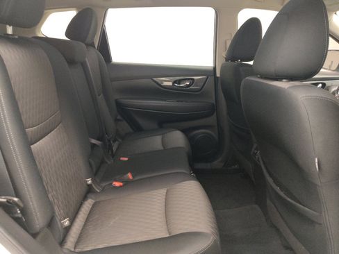 Used 2020 Nissan Rogue SV AWD/4WD image 19