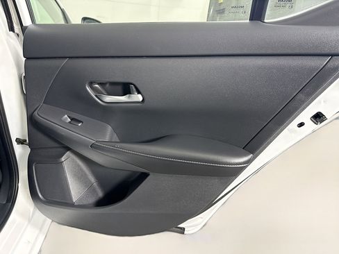 Used 2022 Nissan Sentra SV image 28