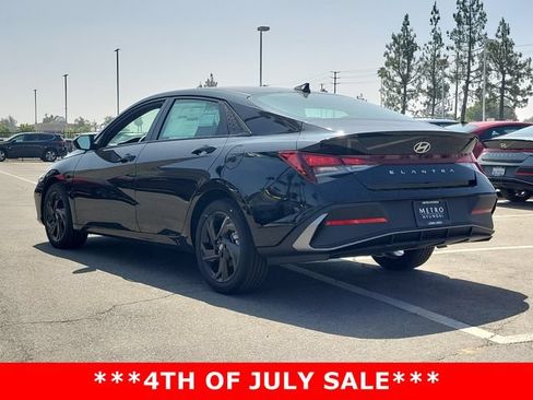 New 2026 Hyundai Elantra Sport FWD image 27