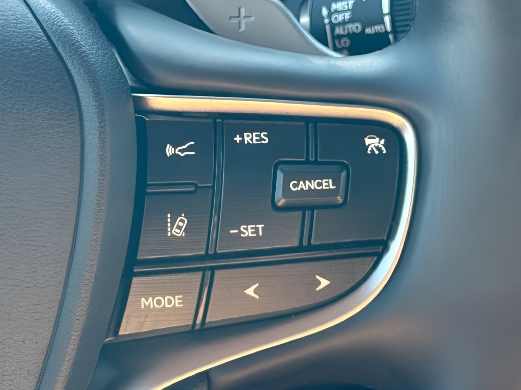 Used 2022 Lexus ES 300h w/ Premium Package FWD image 17