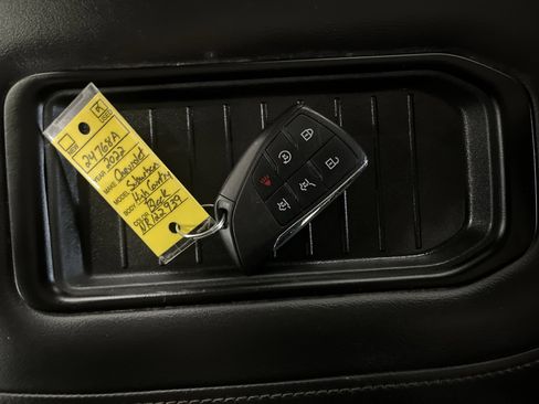 Used 2022 Chevrolet Suburban High Country image 37