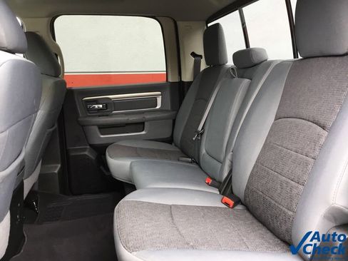 Used 2018 RAM 2500 Big Horn image 37