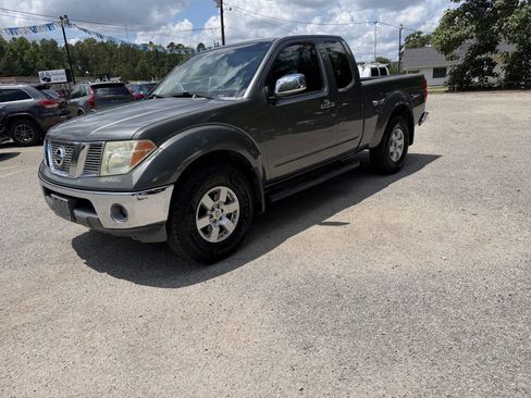 Used 2007 Nissan Frontier NISMO w/ Utility Bed Pkg AWD/4WD image 2
