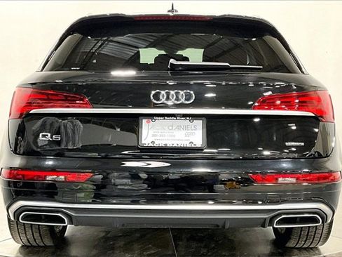 Used 2023 Audi Q5 2.0T Premium Plus w/ Premium Plus Package image 4
