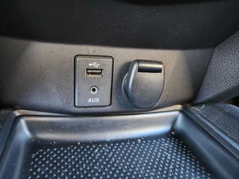 Used 2014 Nissan Rogue SL w/ SL Premium Package image 28