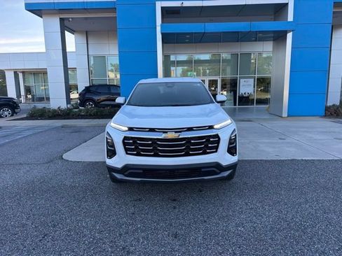 Used 2026 Chevrolet Equinox LT w/ LPO, Floor Liner Package FWD image 2