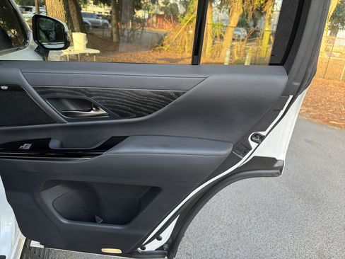 Used 2022 Lexus LX 600 4WD w/ Interior Upgrade Package image 34