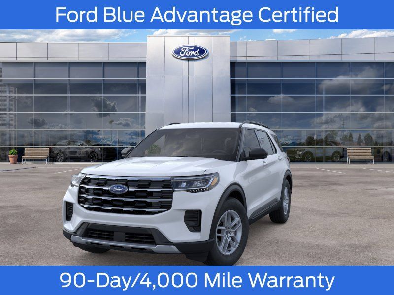Used 2026 Ford Explorer Active AWD/4WD image 3