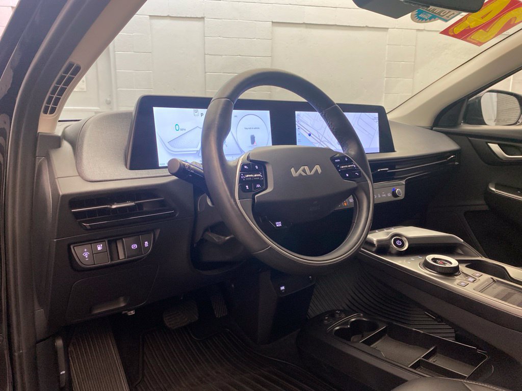 Used 2024 Kia EV6 Light AWD/4WD image 18
