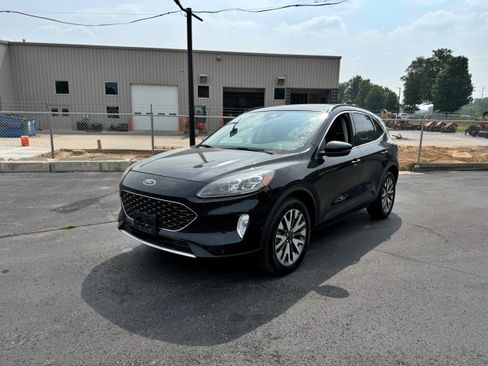 Used 2020 Ford Escape Titanium AWD/4WD image 5
