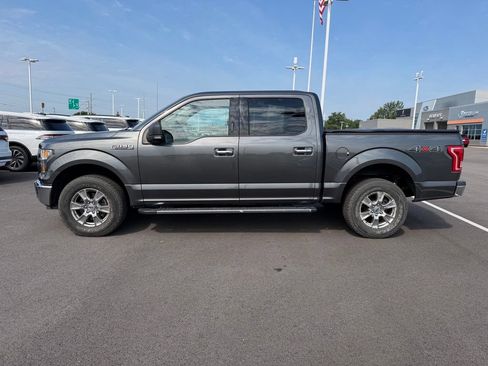 Used 2017 Ford F150 XLT w/ Equipment Group 302A Luxury AWD/4WD image 8