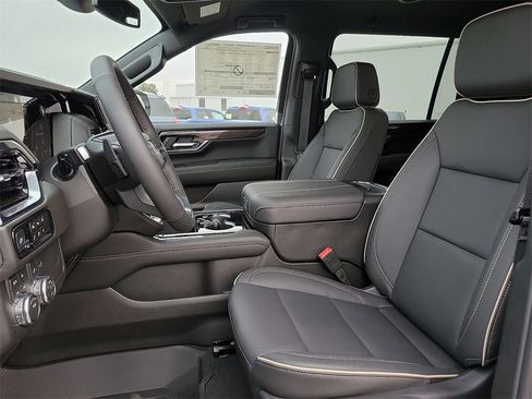 New 2026 GMC Yukon XL Elevation w/ LPO, Floor Liner Package image 19