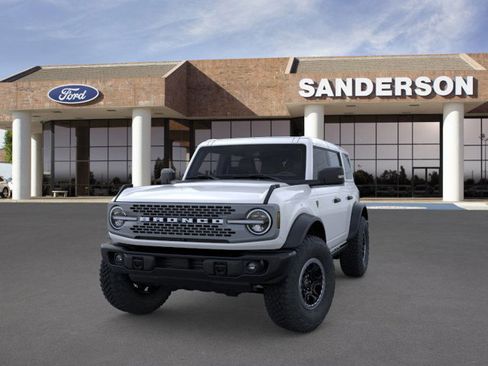 New 2025 Ford Bronco Badlands image 2
