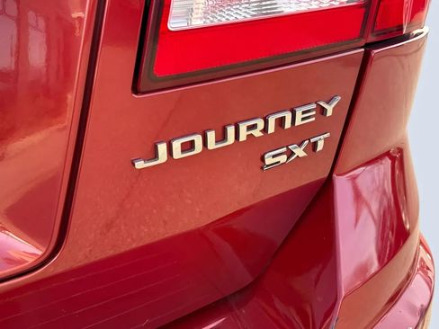 Used 2009 Dodge Journey SXT w/ Premium Convenience Group image 27
