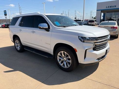Used 2021 Chevrolet Tahoe Premier w/ Premium Package AWD/4WD image 2