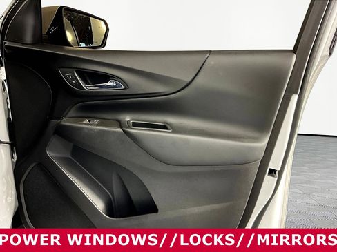 Used 2020 Chevrolet Equinox LT w/ Driver Convenience Package FWD image 24