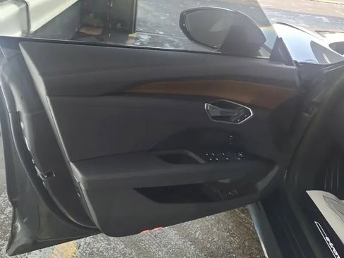 Used 2023 Audi e-tron GT Prestige w/ Prestige Package image 13