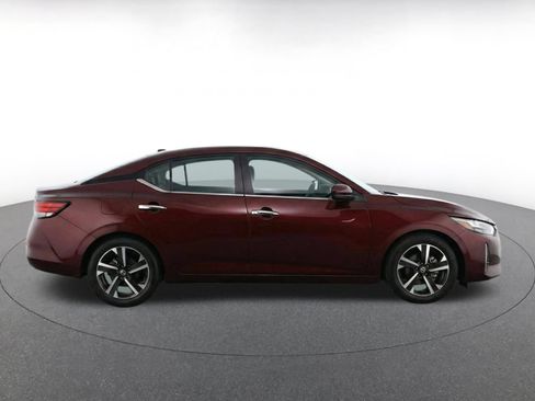 Used 2025 Nissan Sentra SV FWD image 10