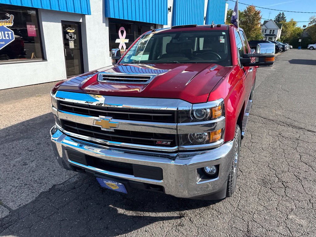 Used 2019 Chevrolet Silverado 2500 LTZ w/ Duramax Plus Package AWD/4WD image 4