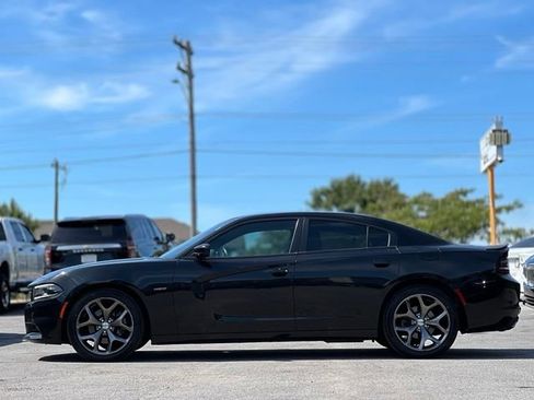 Used 2016 Dodge Charger R/T RWD image 8