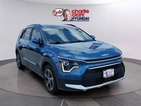 Used 2024 Kia Niro EX FWD image 7