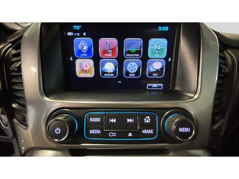 Used 2017 Chevrolet Suburban LT w/ LT Signature Package image 12