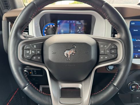 Used 2023 Ford Bronco Heritage Edition image 70