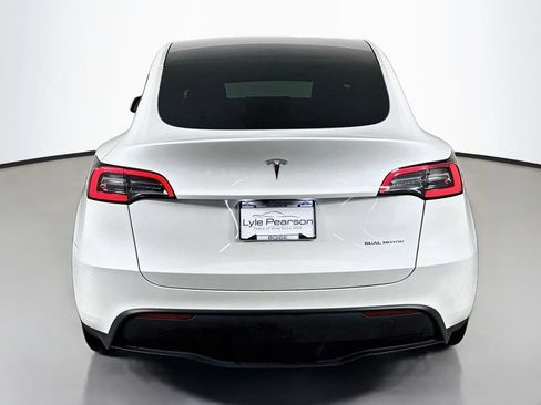 Used 2025 Tesla Model Y Long Range AWD/4WD image 10