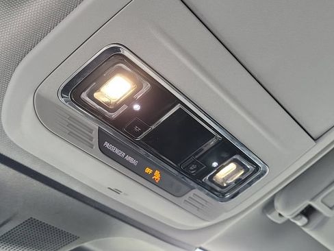 Used 2021 Lincoln Corsair FWD image 29