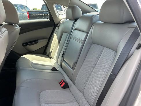 Used 2014 Buick Verano FWD image 31