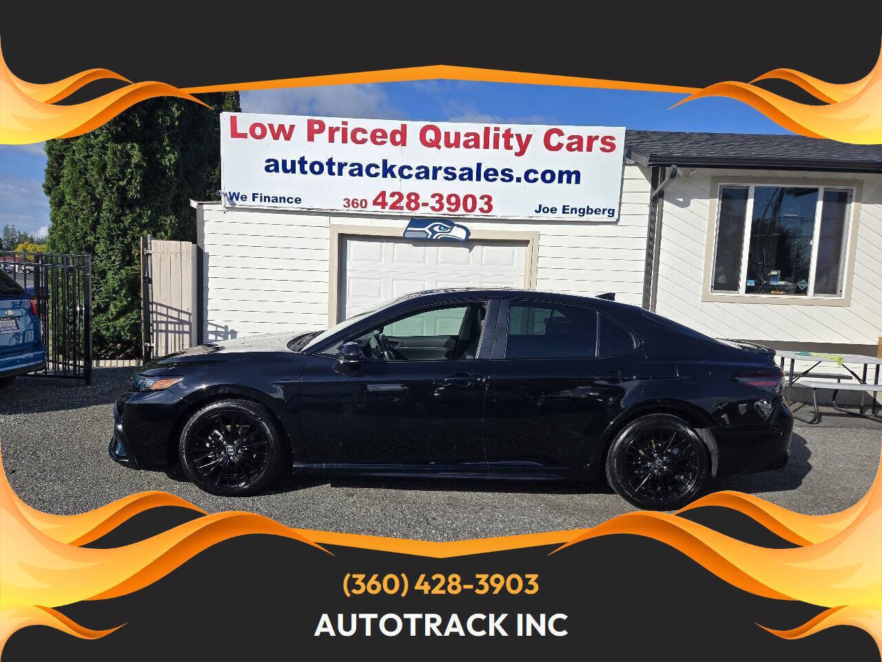 Used 2021 Toyota Camry SE w/ Carpet Mat Package (TMS) FWD image 1