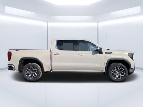 New 2026 GMC Sierra 1500 SLE w/ X31 Off-Road Package image 2