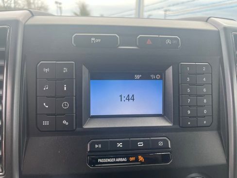 Used 2018 Ford F150 XLT w/ Trailer Tow Package image 16