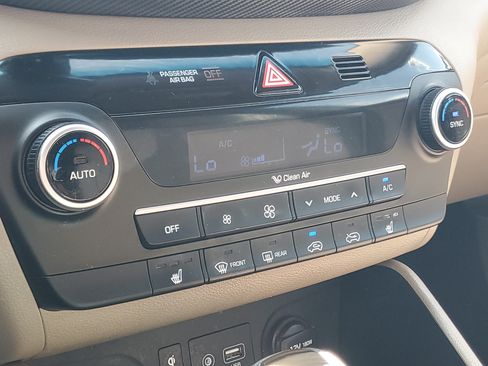 Used 2019 Hyundai Tucson Sport w/ Cargo Package AWD/4WD image 31