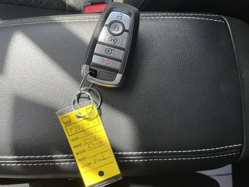 Used 2024 Ford Escape Active image 28