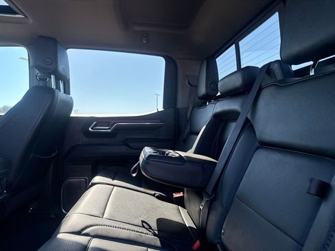 Used 2023 GMC Sierra 1500 Denali AWD/4WD image 34