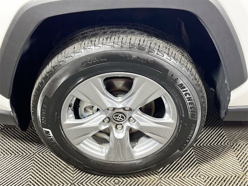 Certified 2025 Toyota RAV4 XLE image 28