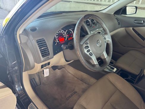 Used 2010 Nissan Altima 2.5 SL w/ SL Pkg image 10