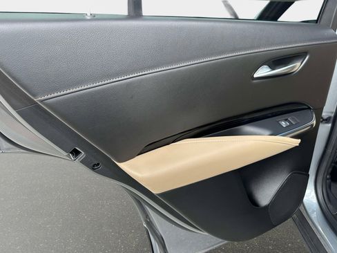 Used 2024 Cadillac XT4 Luxury image 12