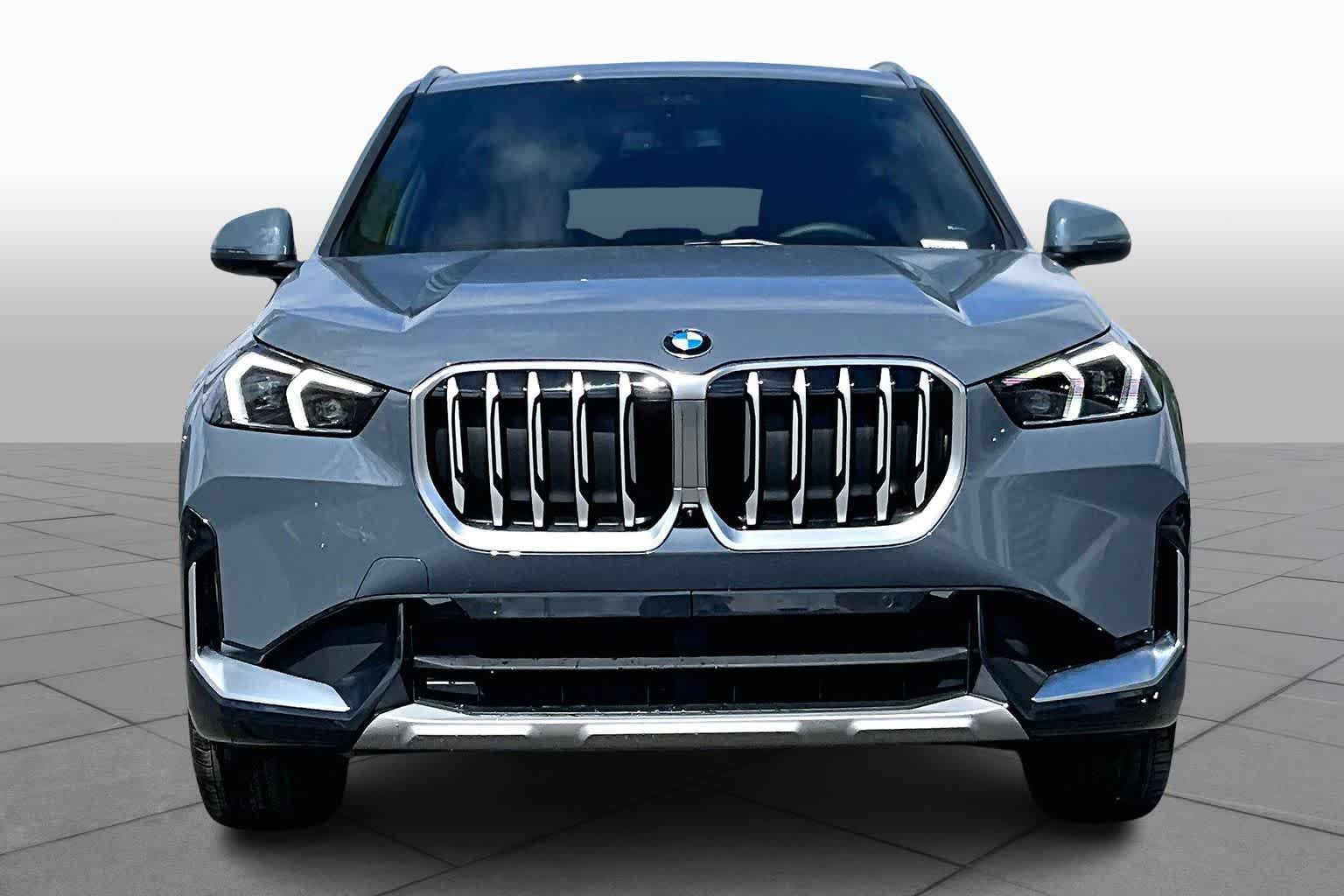 New 2026 BMW X1 xDrive28i w/ Technology Package AWD/4WD image 3
