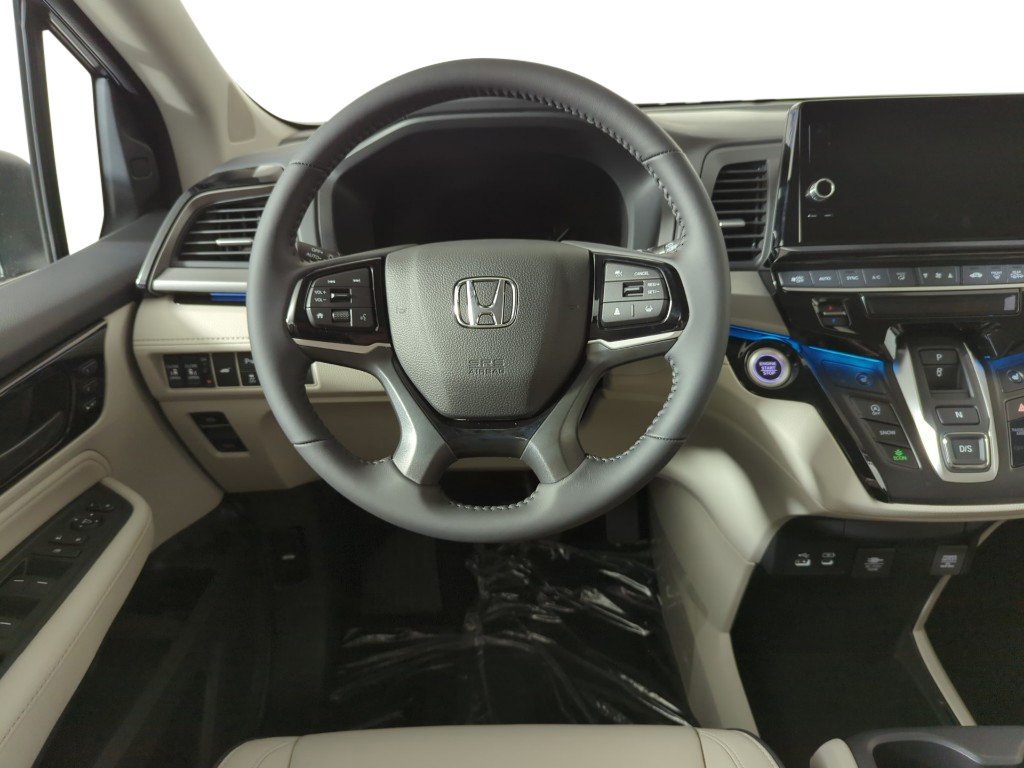 New 2026 Honda Odyssey Touring image 19
