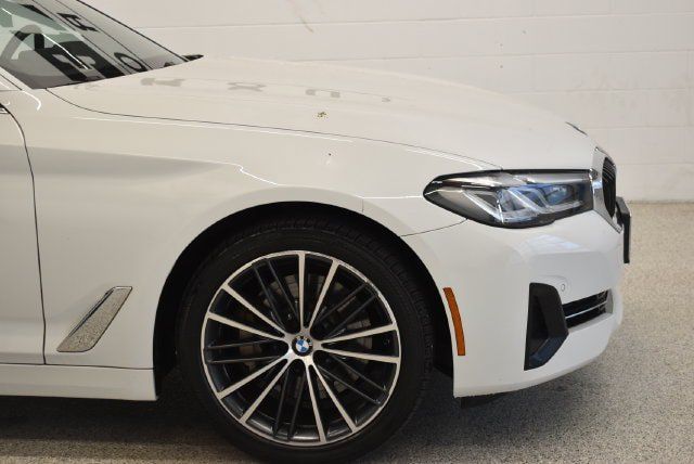 Used 2023 BMW 530i xDrive w/ Premium Package AWD/4WD image 13