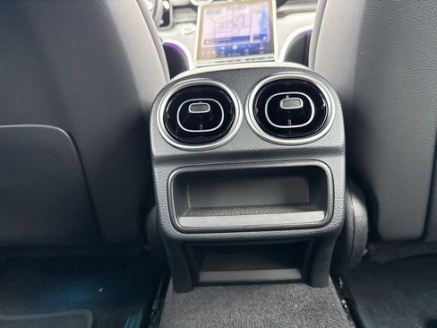 Certified 2022 Mercedes-Benz C 300 4MATIC Sedan image 18