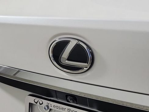 Used 2024 Lexus ES 350 w/ Premium Package FWD image 5