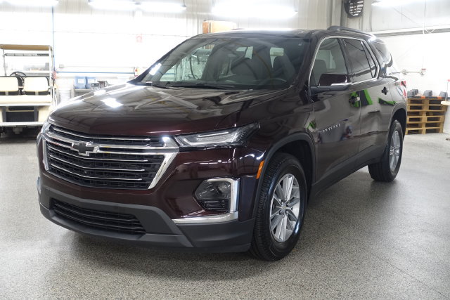 Used 2023 Chevrolet Traverse LT FWD image 3