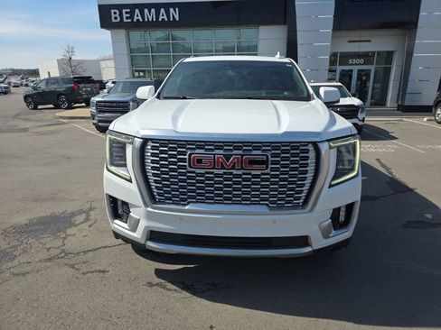 Used 2021 GMC Yukon XL Denali image 5