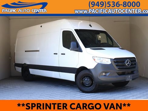 Used 2023 Mercedes-Benz Sprinter 2500 image 1